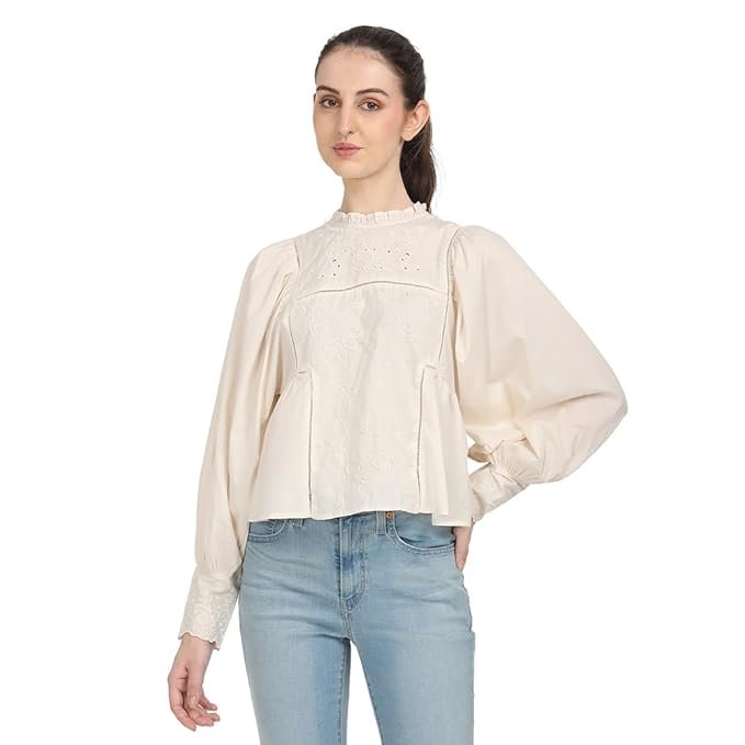 Levi's Women's Solid Off-White Top